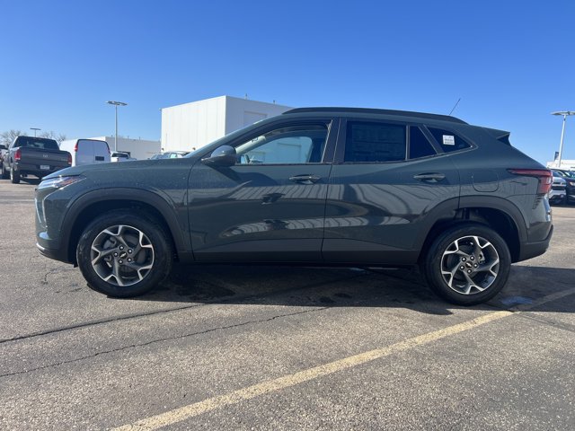 Vehicle image 11 of 34
