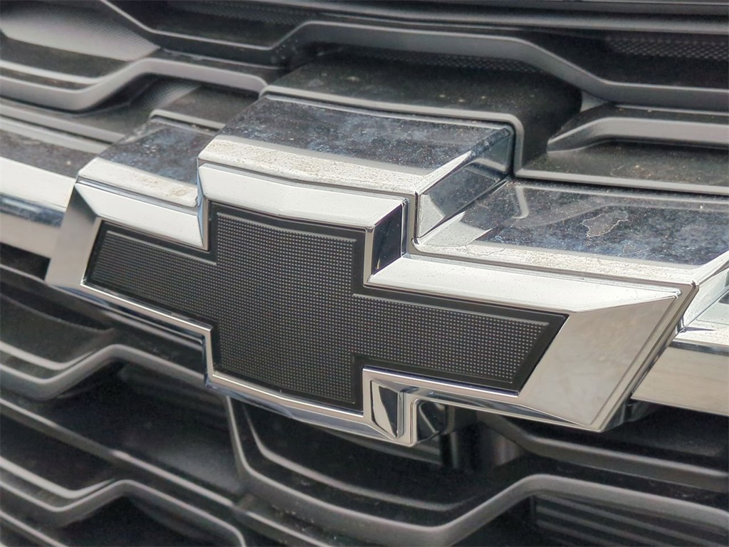 Vehicle image 32 of 33