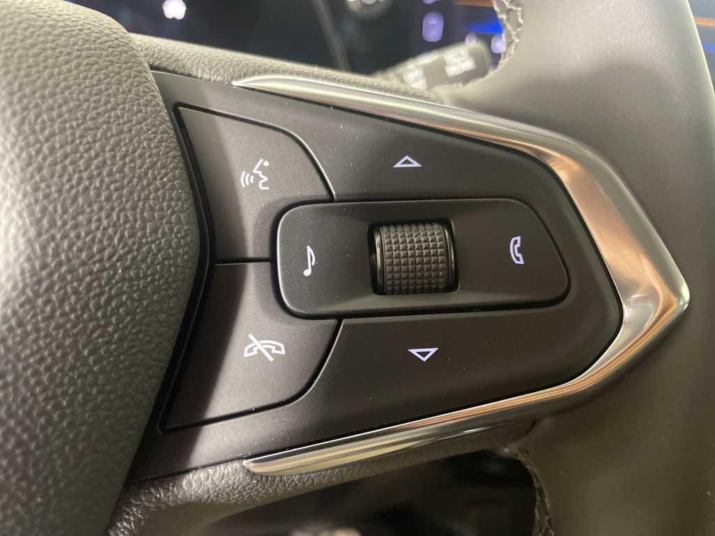 Vehicle image 20 of 47