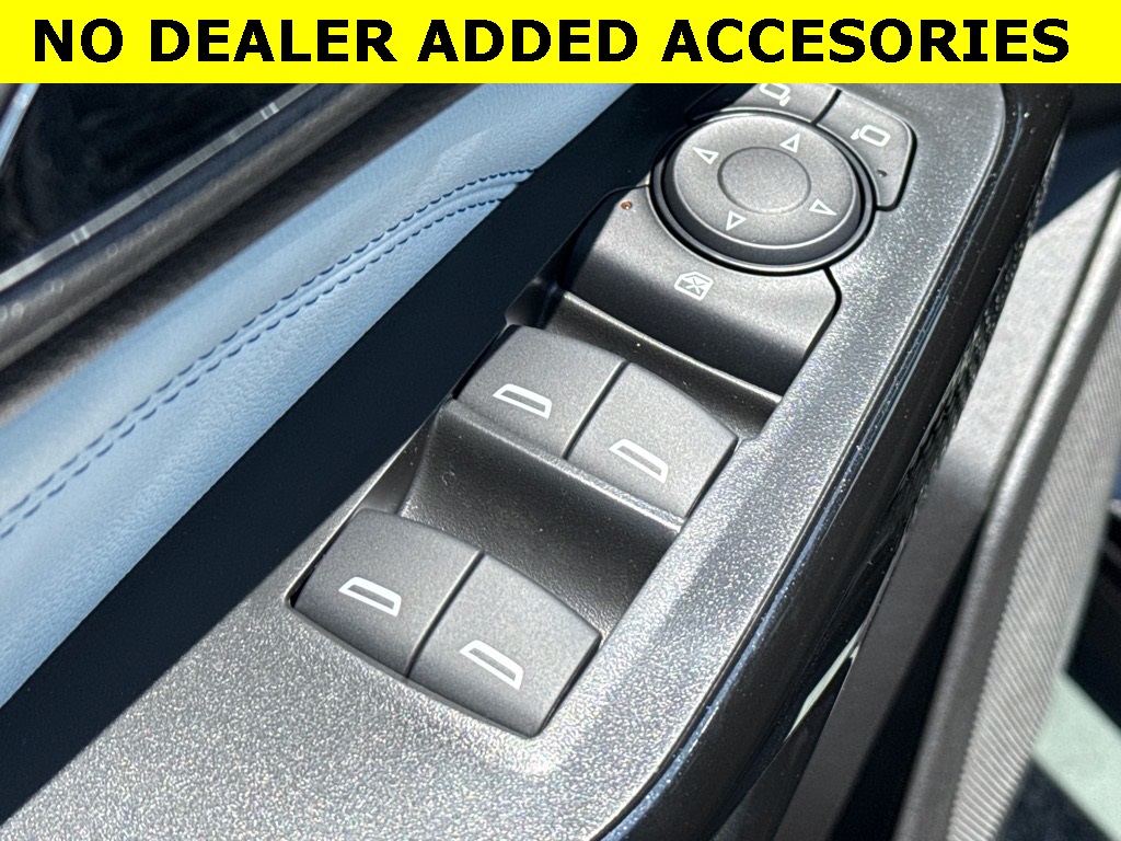 Vehicle image 22 of 30