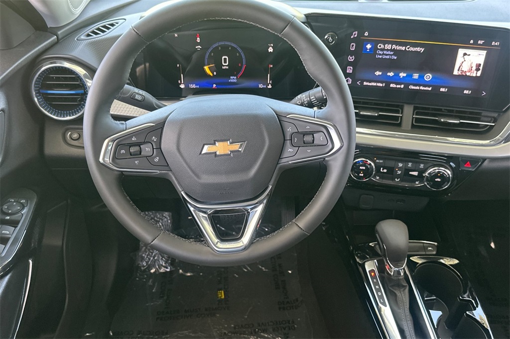 Vehicle image 16 of 28