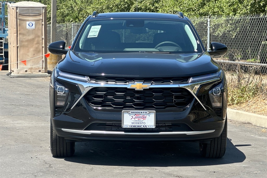 Vehicle image 2 of 28