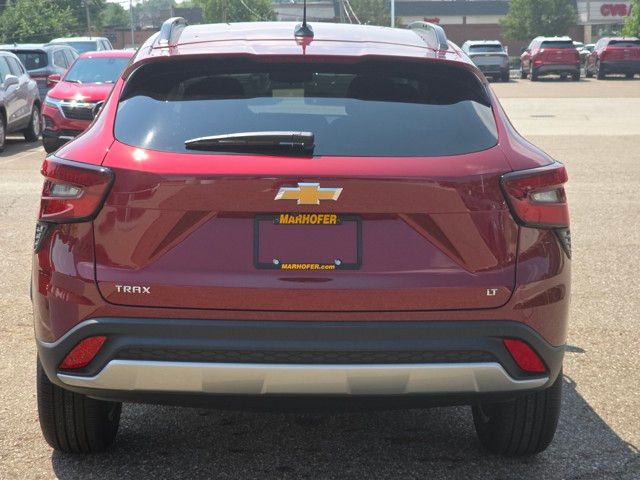 2025 Chevrolet Trax LT Image 5 of 28
