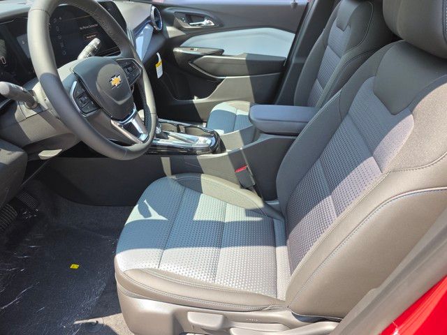 2025 Chevrolet Trax LT Image 11 of 28