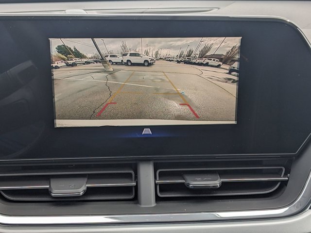 Vehicle image 13 of 20