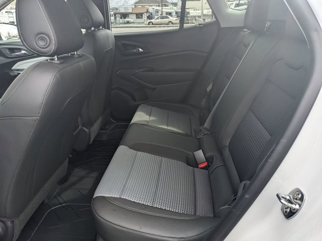 Vehicle image 18 of 20