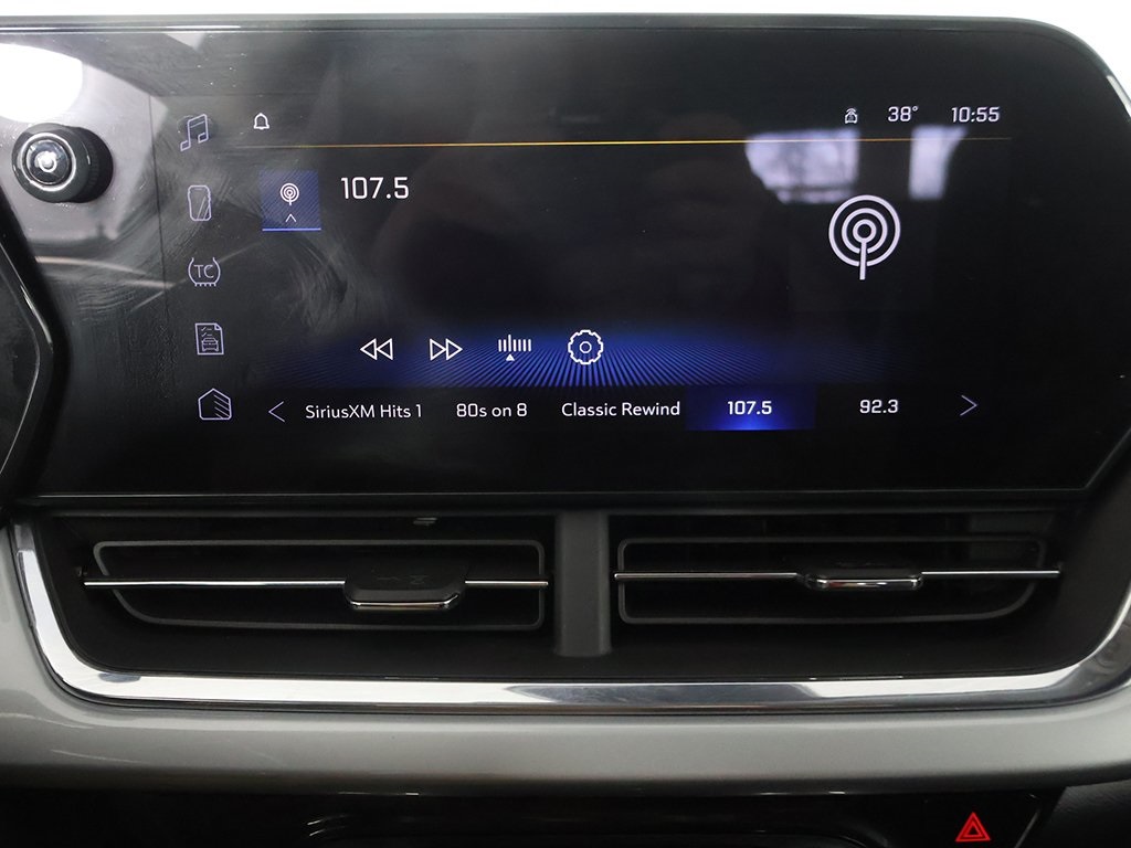 2025 Chevrolet Trax LT Image 28 of 52