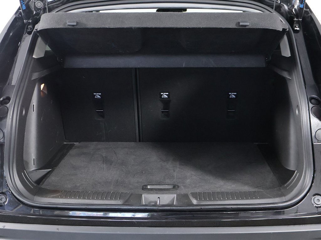 2025 Chevrolet Trax LT Image 13 of 52