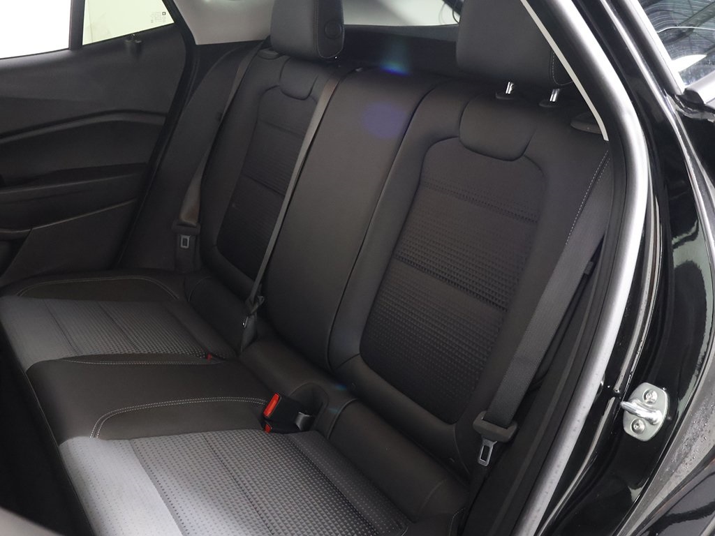 2025 Chevrolet Trax LT Image 18 of 52