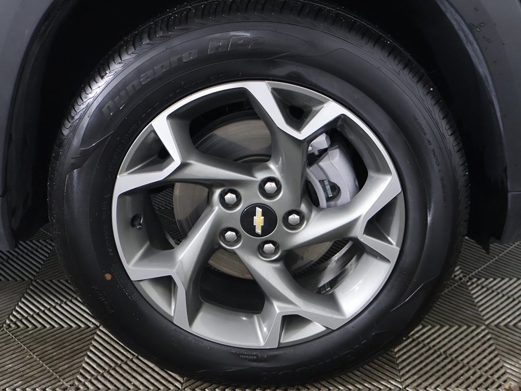 2025 Chevrolet Trax LT Image 12 of 52