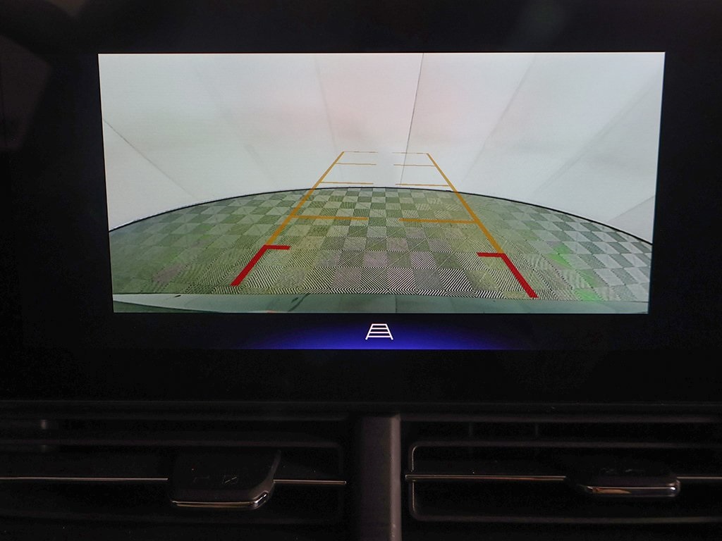 2025 Chevrolet Trax LT Image 24 of 52