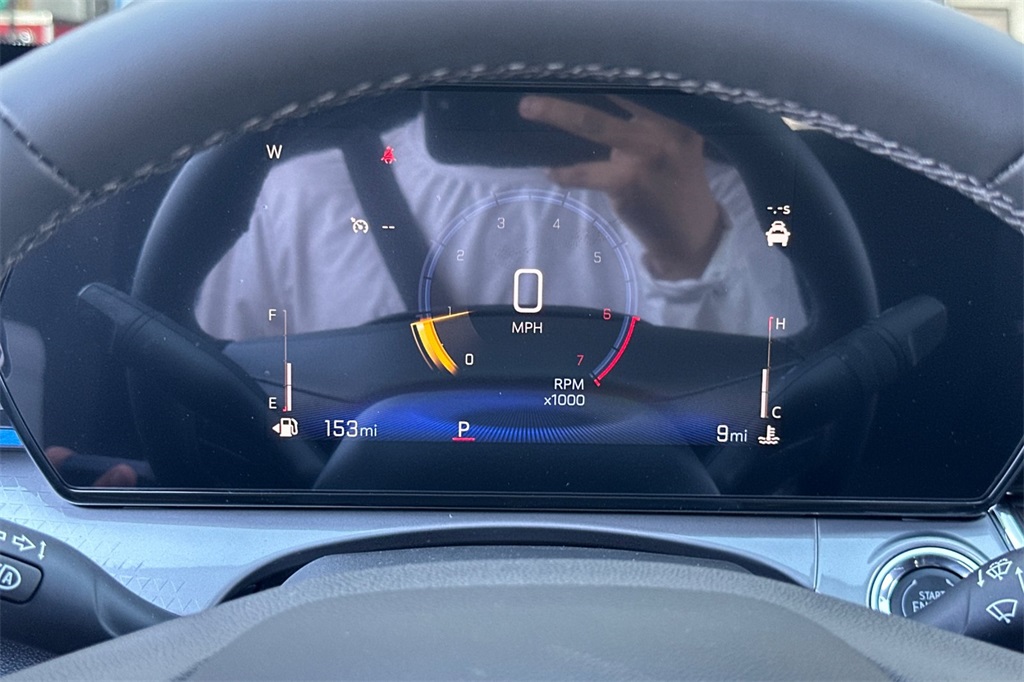 Vehicle image 22 of 24