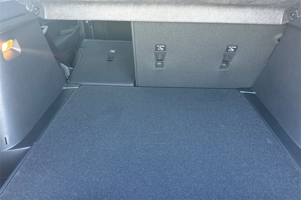 Vehicle image 12 of 24