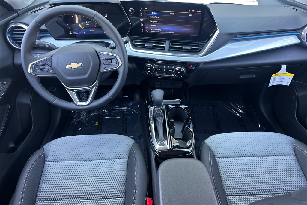 Vehicle image 10 of 24
