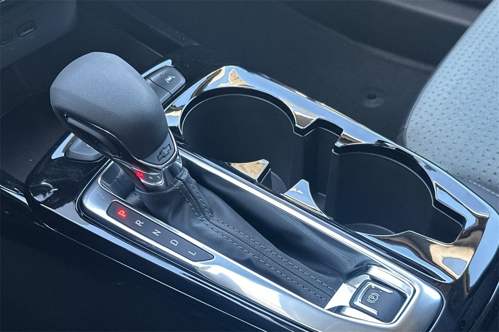 Vehicle image 19 of 24