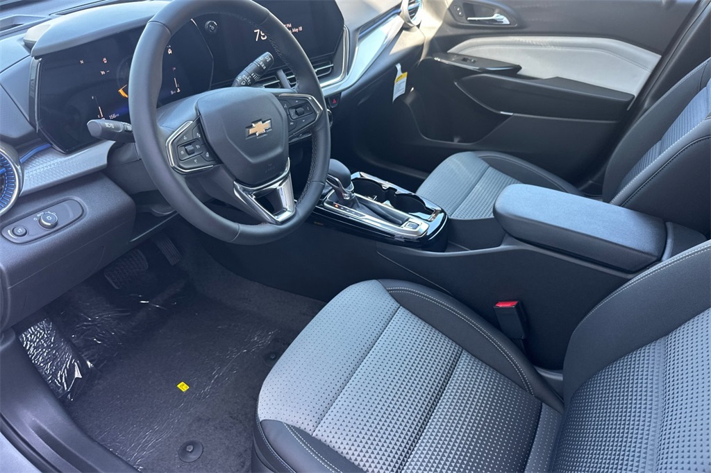 Vehicle image 7 of 24