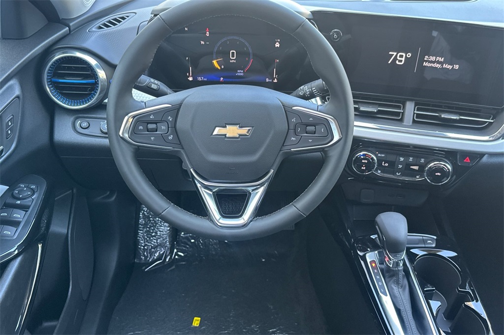 Vehicle image 11 of 24