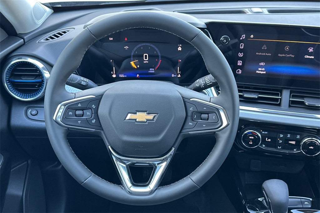 Vehicle image 11 of 24