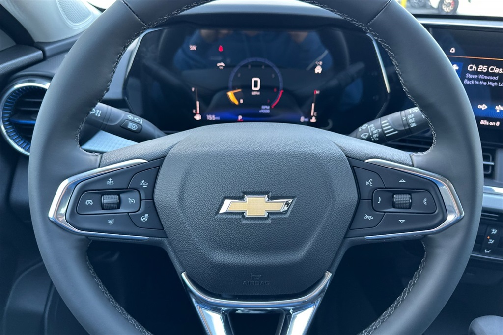 Vehicle image 21 of 24