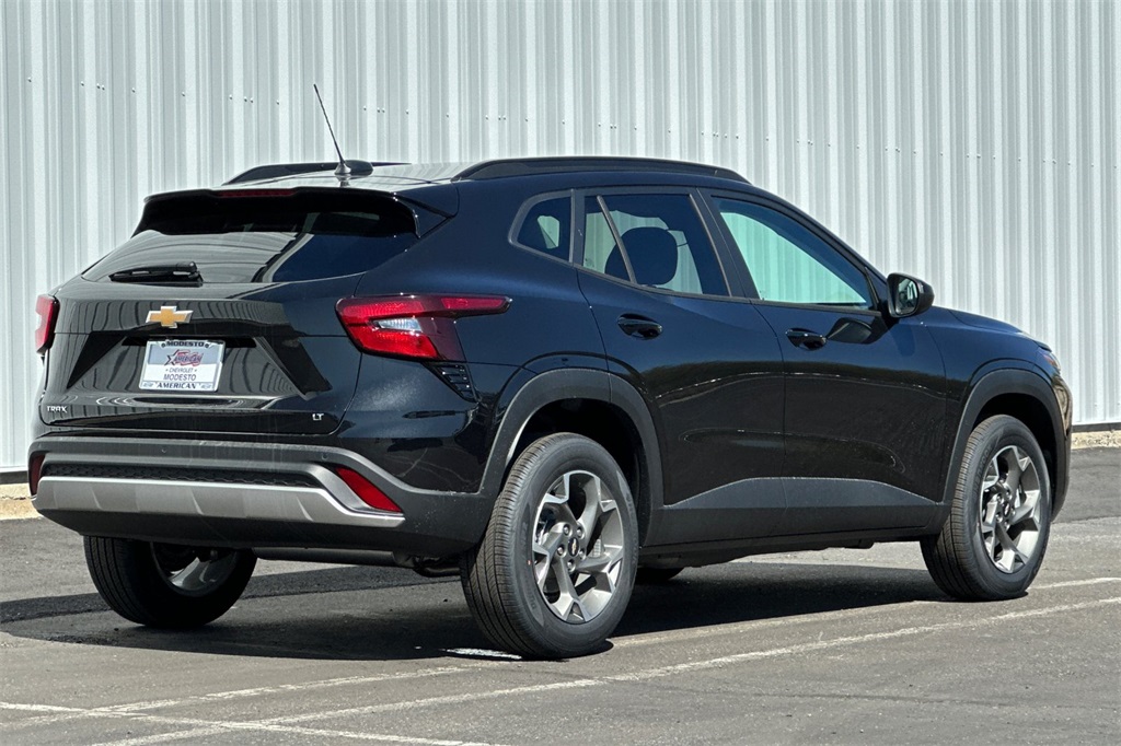 Vehicle image 5 of 24