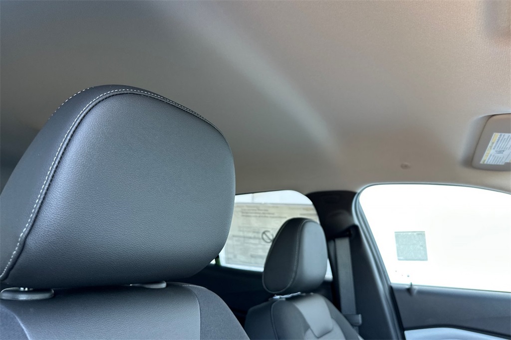Vehicle image 15 of 24