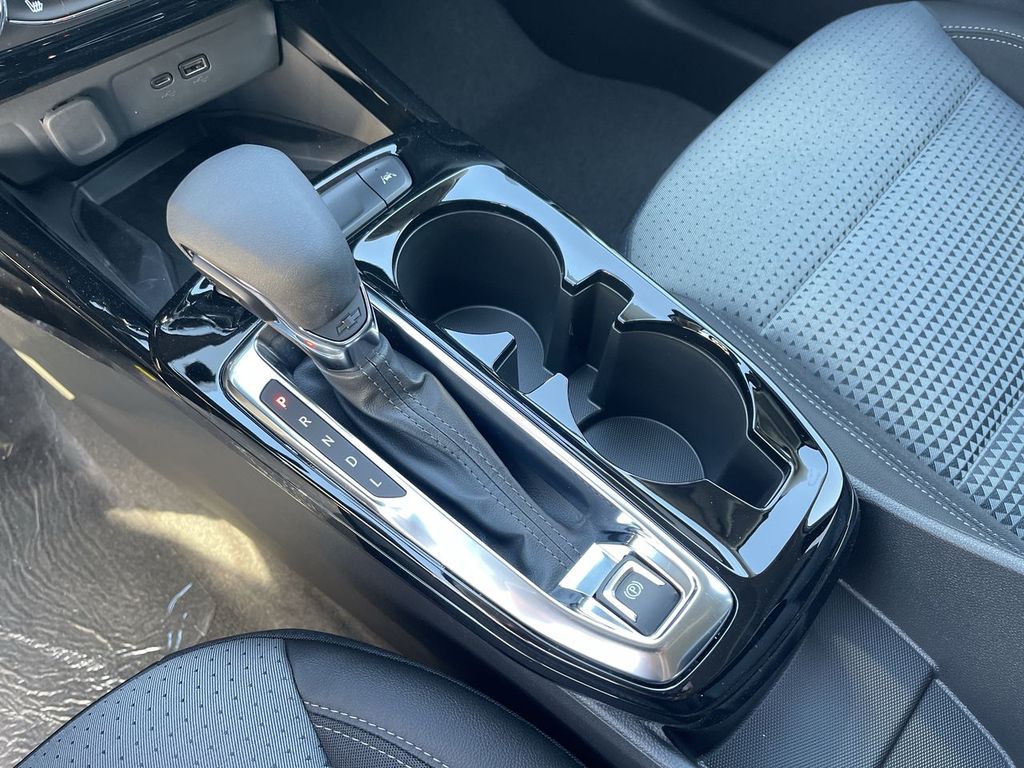 2025 Chevrolet Trax LT Image 25 of 36