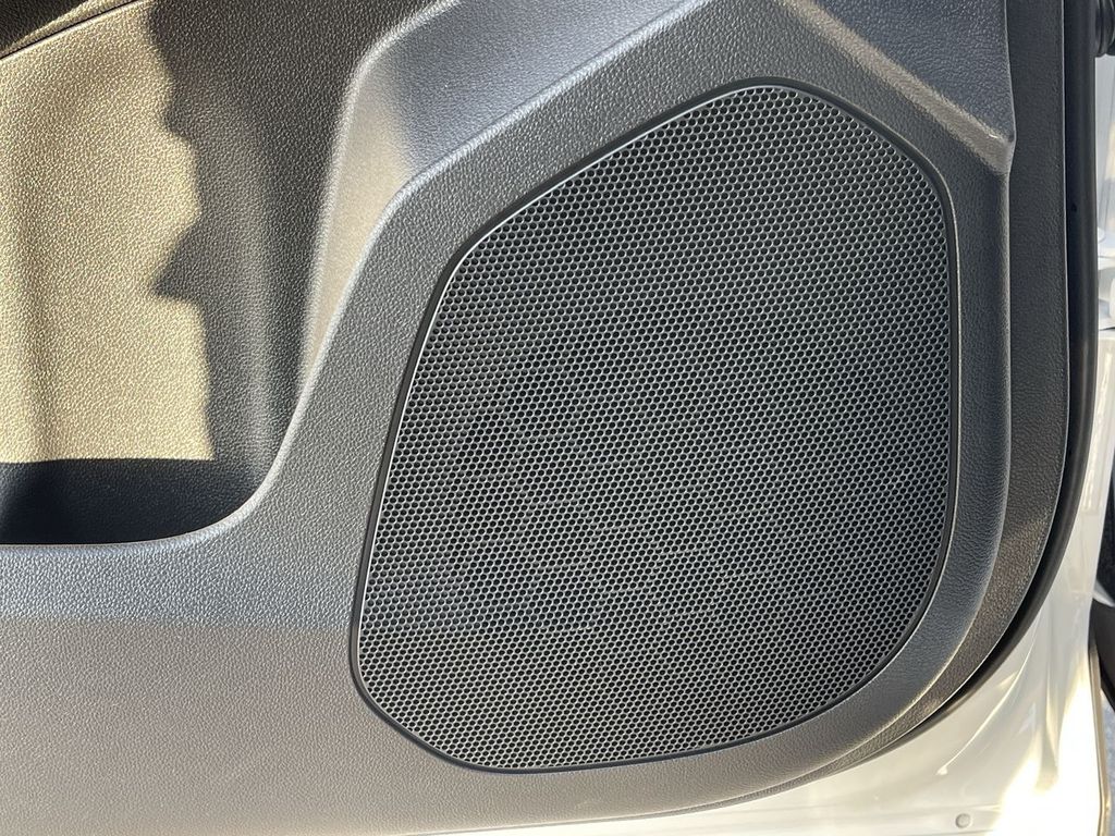 2025 Chevrolet Trax LT Image 35 of 36