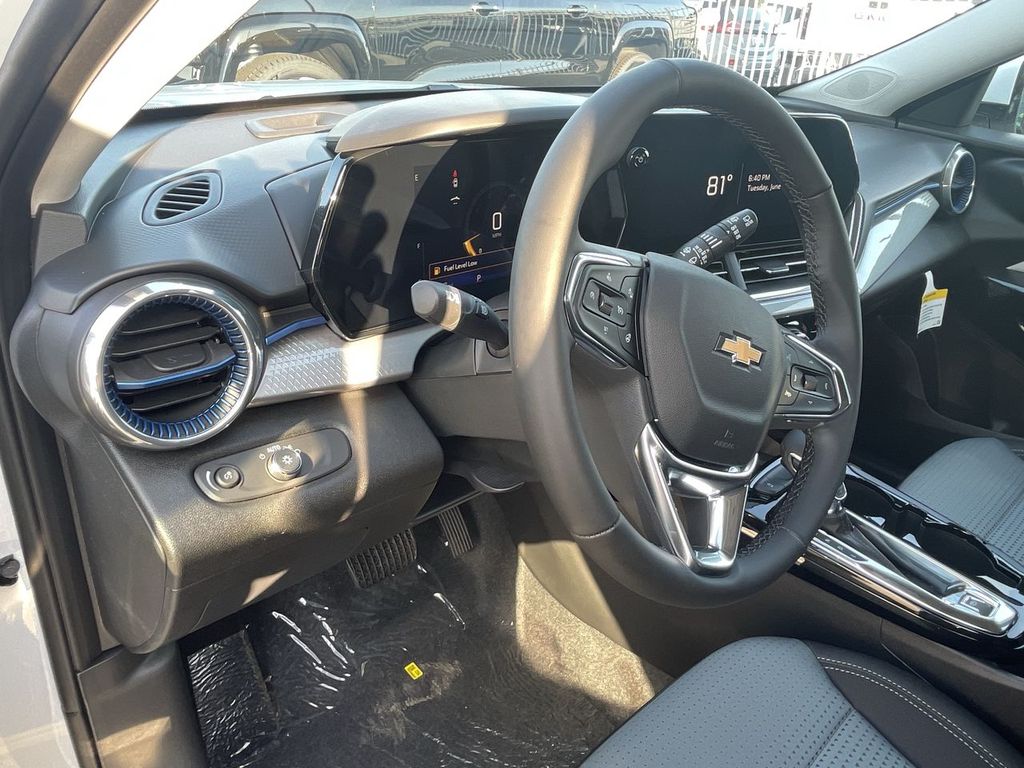 2025 Chevrolet Trax LT Image 20 of 36