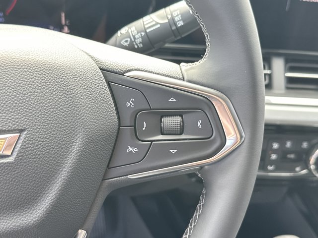 Vehicle image 21 of 25