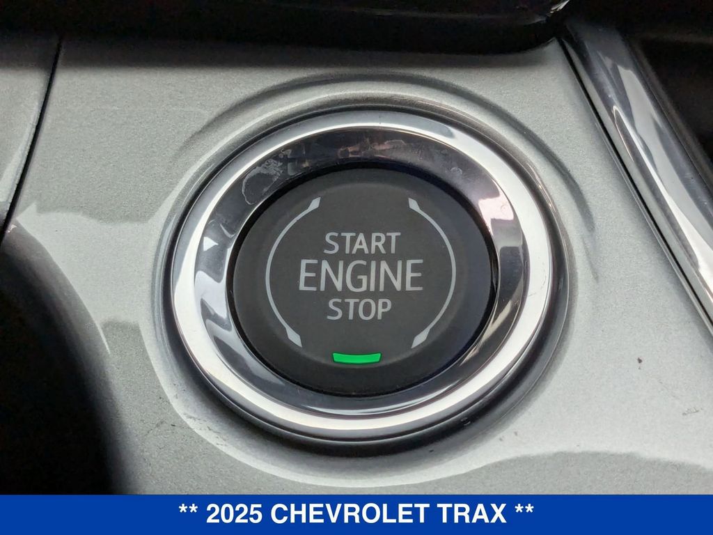 2025 Chevrolet Trax LT Image 20 of 34