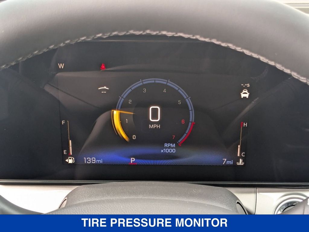 2025 Chevrolet Trax LT Image 19 of 34