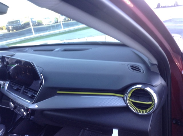 Vehicle image 20 of 33