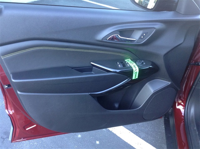 Vehicle image 28 of 33