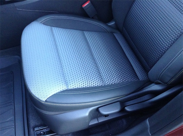 Vehicle image 12 of 33