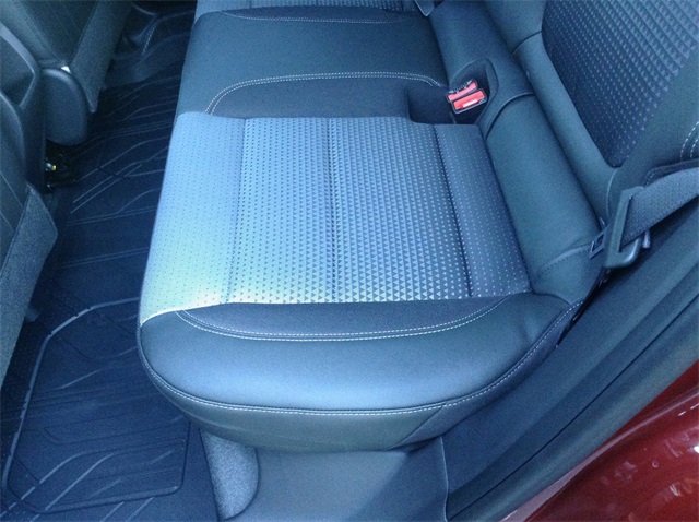 Vehicle image 15 of 33