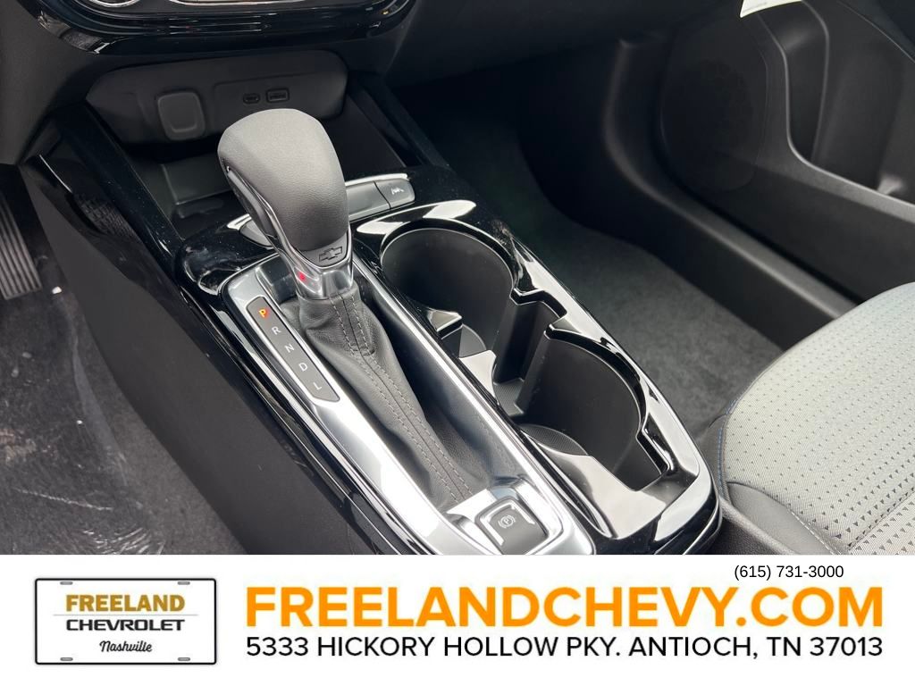 Vehicle image 11 of 25
