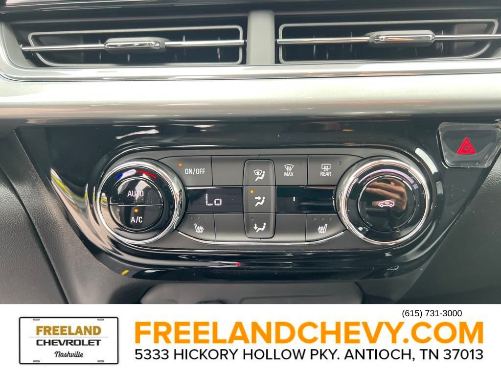Vehicle image 23 of 25