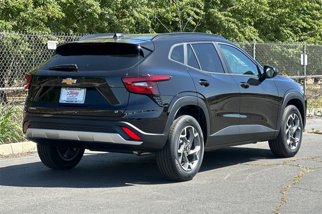 Vehicle image 5 of 24
