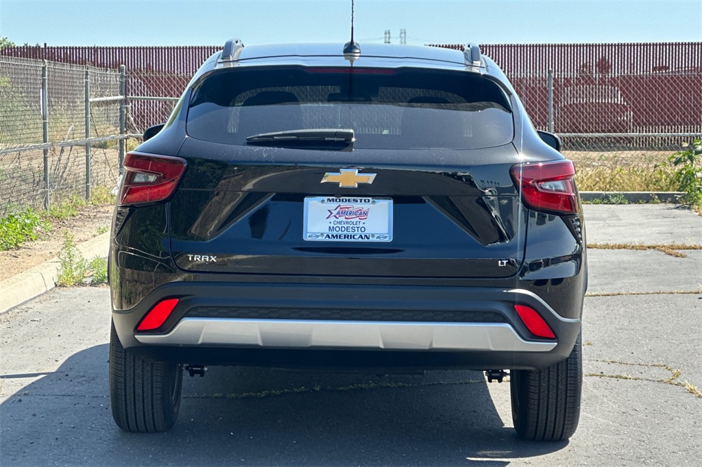 Vehicle image 6 of 24