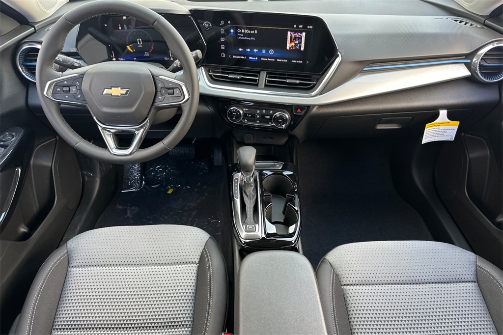 Vehicle image 10 of 24
