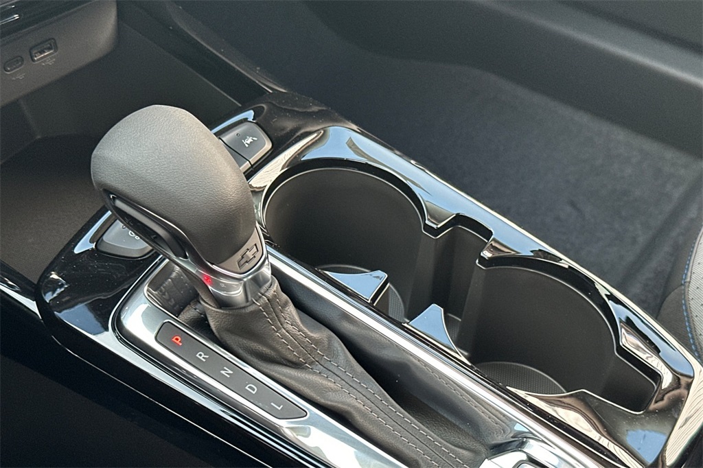 Vehicle image 19 of 24
