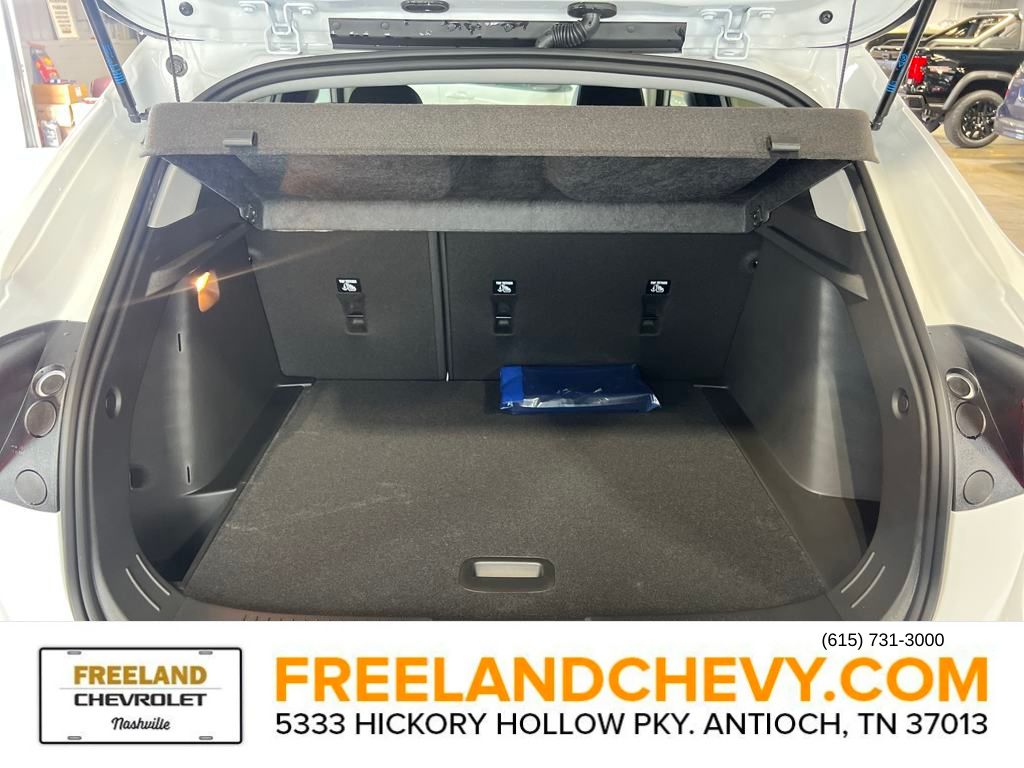 Vehicle image 6 of 24