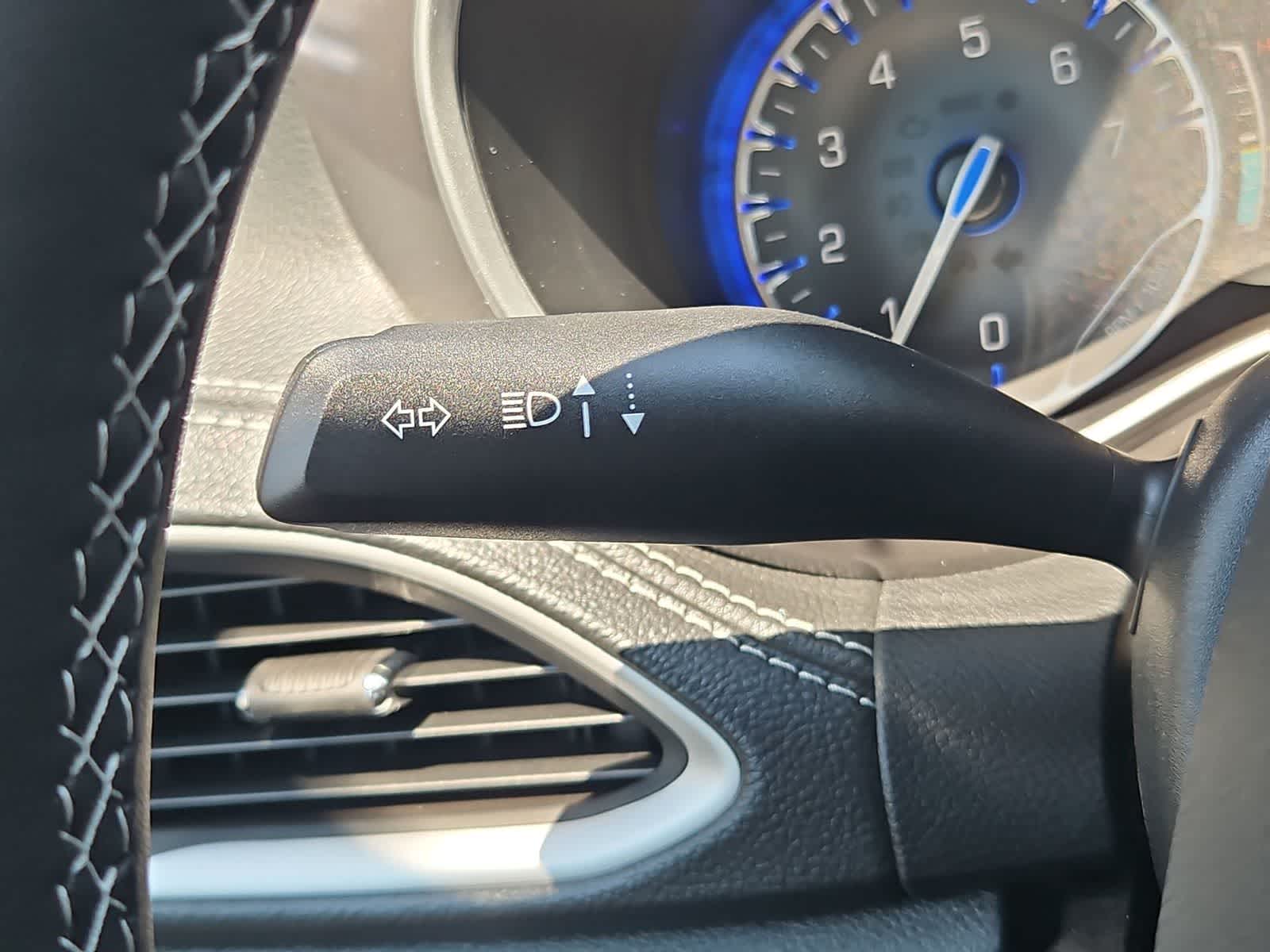 2025 Chrysler Pacifica Select Image 32 of 33