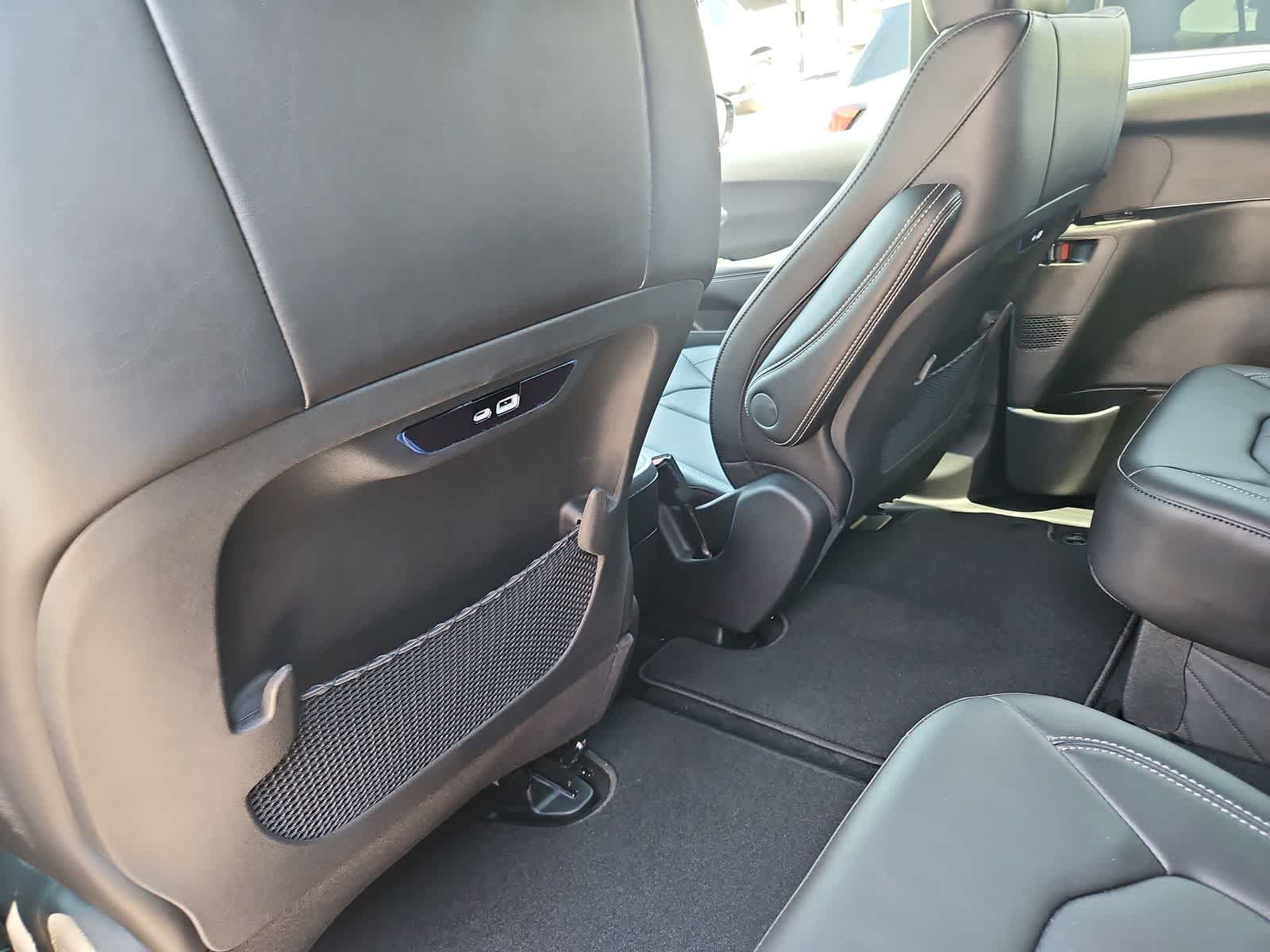 2025 Chrysler Pacifica Select Image 30 of 33