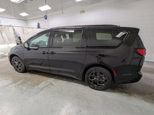 Vehicle image 5 of 16