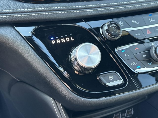 Vehicle image 27 of 35
