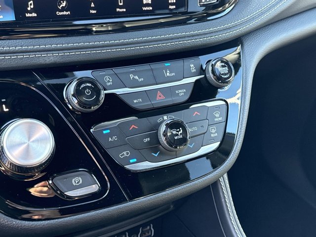 Vehicle image 26 of 35