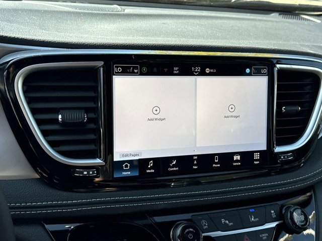 Vehicle image 24 of 35