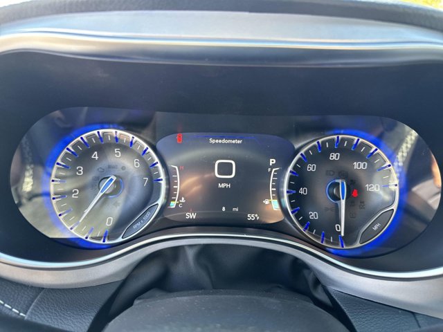 Vehicle image 22 of 35