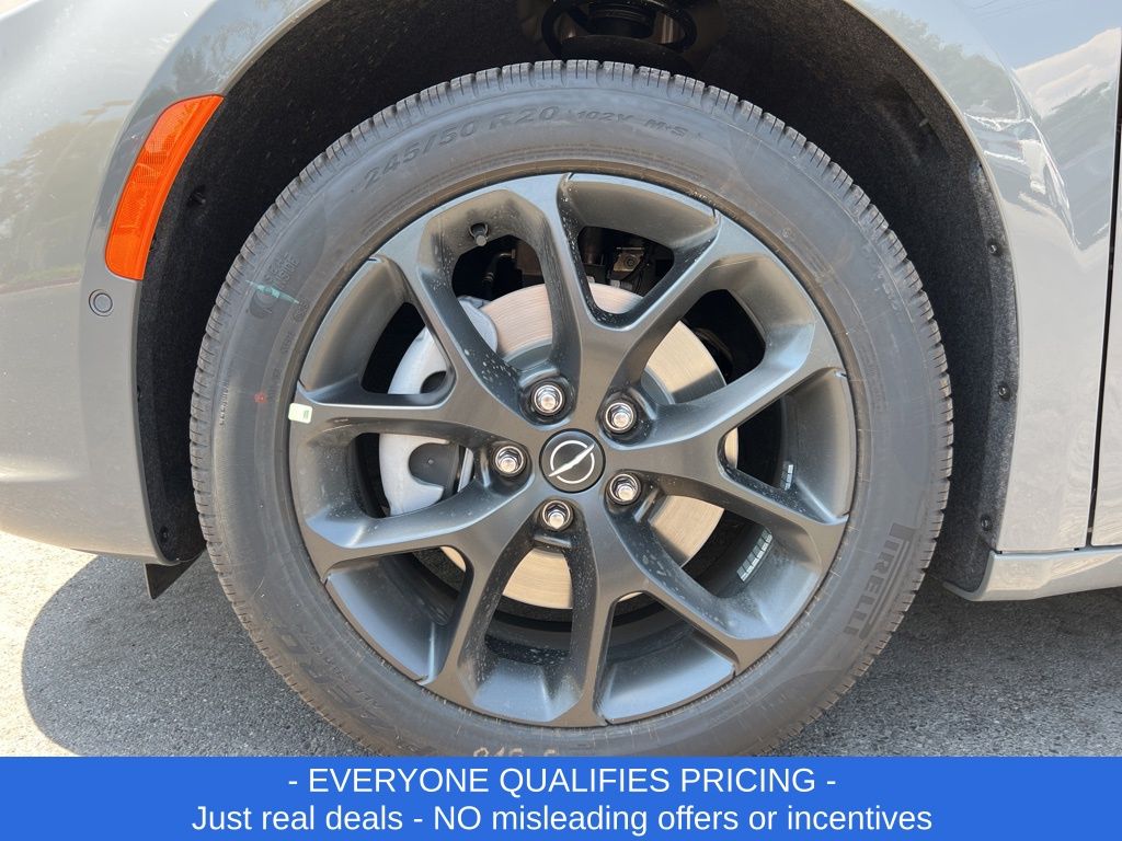 Vehicle image 9 of 30